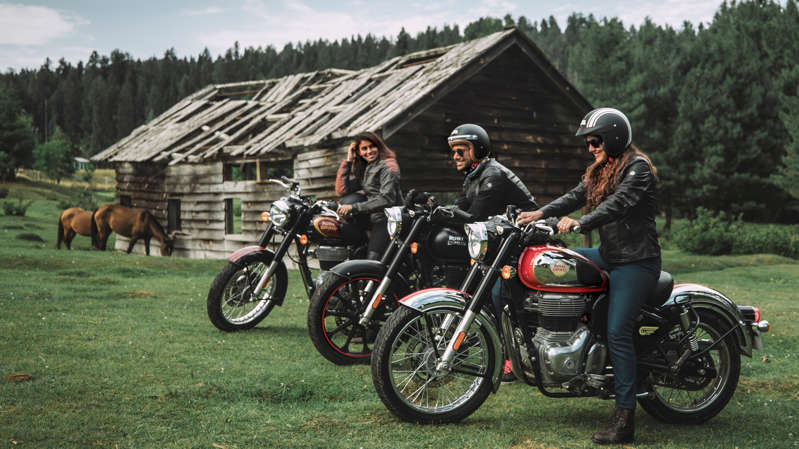 Royal Enfield Berusia 122 Tahun, Luncurkan Classic 350 di Indonesia yang Harganya Mulai Rp105 Juta